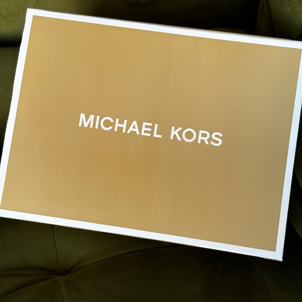 New Michael Kors Abbey Medium Perforated Backpack - Black - Picture 2 of 7